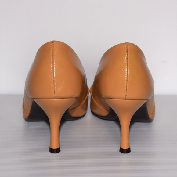 New Colin Stuart Tan Leather Pointed Toe Heels Pumps Size 7 - Picture 3 of 8